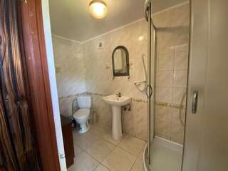 Отель Orlyne Gnizdo Черновцы Бюджетный двухместный номер с 1 кроватью-2